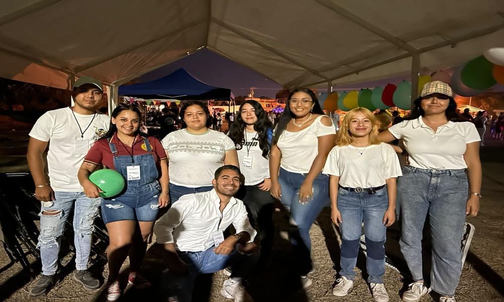 El Festival por la Niñez y Juguetón PV motiva sonrisas y alegría gracias a CUCosta y Rotarac Vallarta Centro