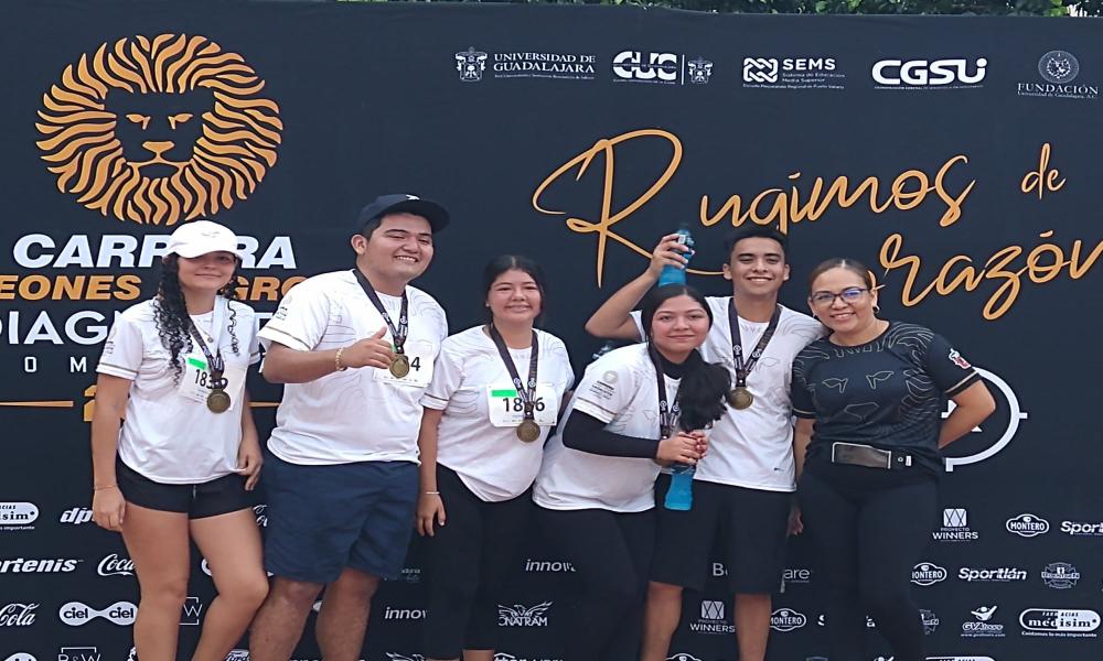 Participaron más de 2 mil corredores en las tres carreras de Leones Negros Grupo Diagnosti-K