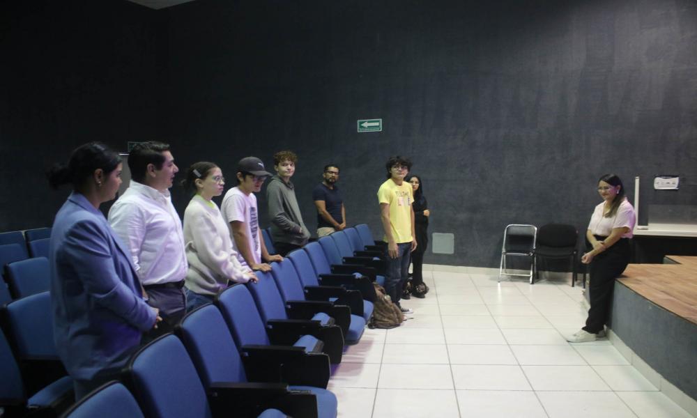 Amar y no sufrir en el intento, charla con motivo del “Día Internacional para Eliminar la Violencia contra la Mujer”