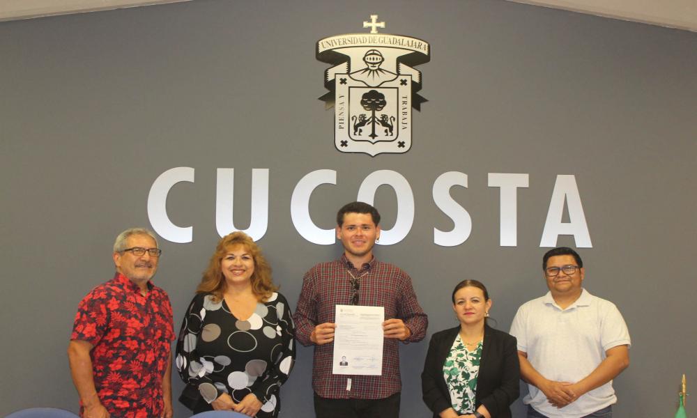 Se titula el primer egresado de Arquitectura con la nueva modalidad