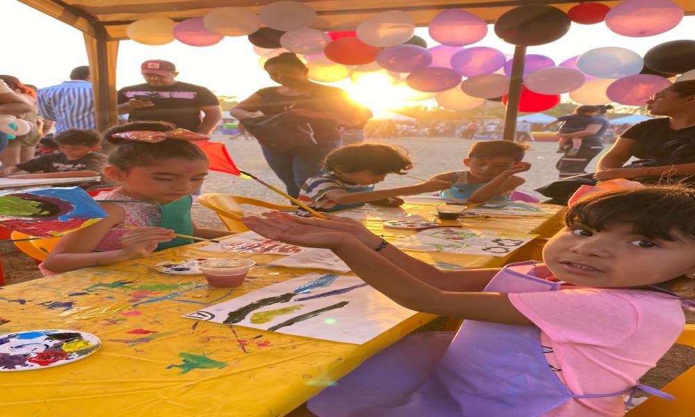 El Festival por la Niñez y Juguetón PV motiva sonrisas y alegría gracias a CUCosta y Rotarac Vallarta Centro