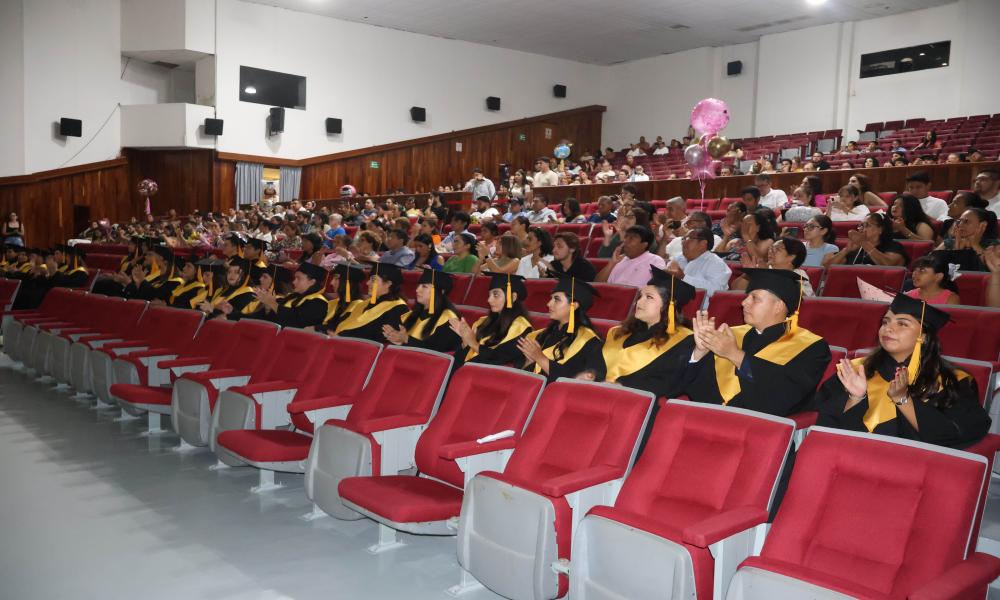 Emotivo acto académico de la XLV Generación de la Licenciatura en Psicología “Mtra. Yolanda Téllez López”