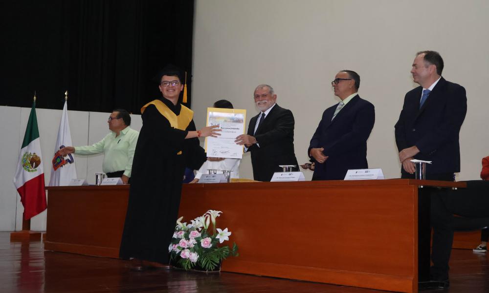 Emotivo acto académico de la XLV Generación de la Licenciatura en Psicología “Mtra. Yolanda Téllez López”