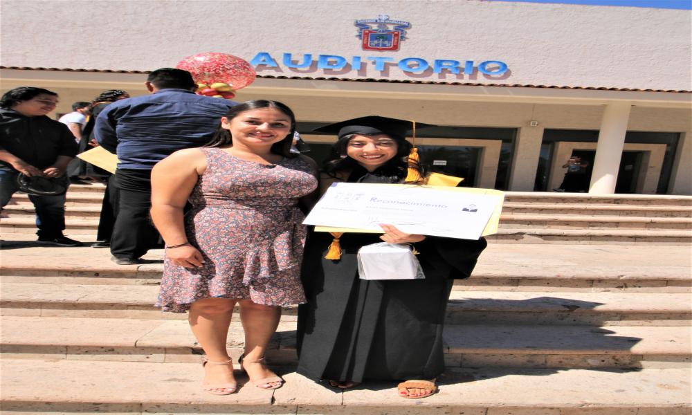 Se realiza acto académico de la Quincuagésima Generación de Lic. Administración “Mtra. Claudia Gauthiez González”