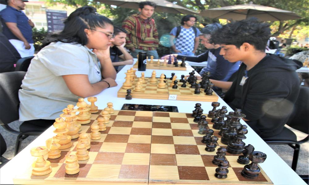 Exitosa convocatoria al Torneo de Ajedrez que a la vez fomenta la lectura