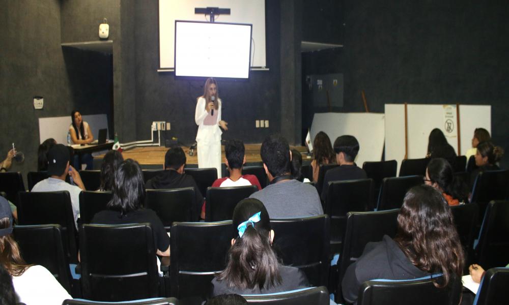 Imparten con Éxito el Taller “AMAR-ME”, en el manejo de la autoestima