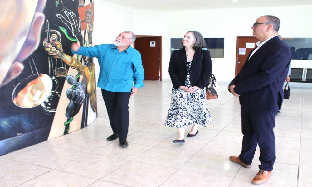 Facilitarán a la comunidad universitaria los trámites de visas y permiso especiales para viajar a EU