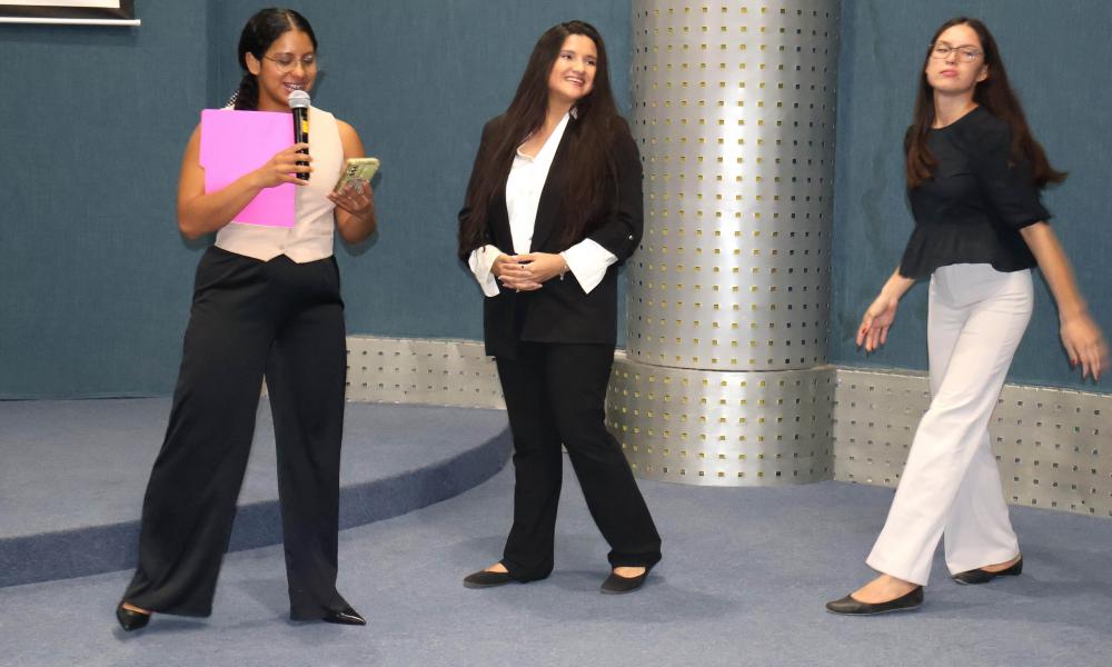 Presentan Conferencia “Entrevista, Imagen Personal y Curriculum”