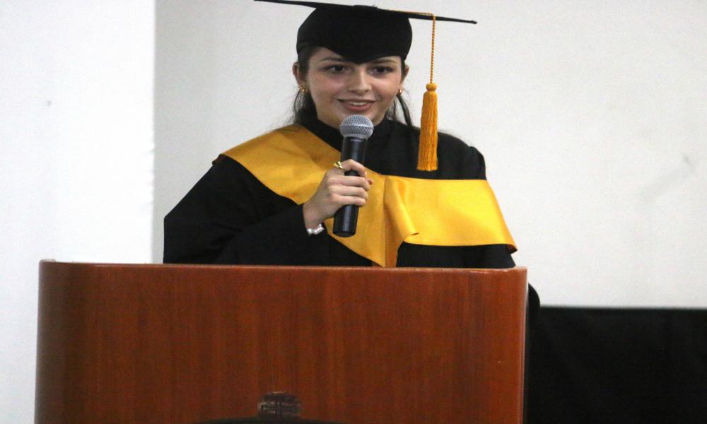 Se realiza acto académico de las carreras Artes Visuales para la Expresión Fotográfica; para la Expresión Plástica y Diseño para la Comunicación Gráfica