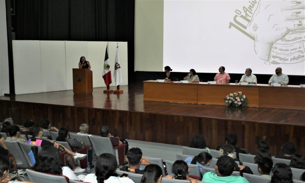 Cumple 10 años la carrera en Artes Visuales para la Expresión Plástica en CUCosta