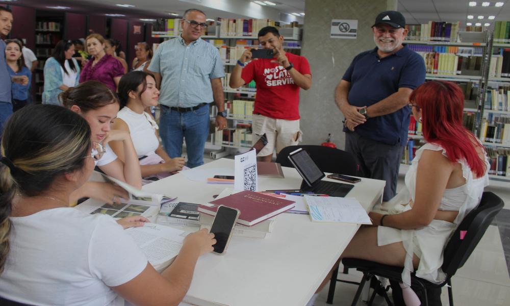 Reconoce rector de #CUCosta el apoyo de universitarios en la apertura de la biblioteca “Lic. Raúl Padilla López”