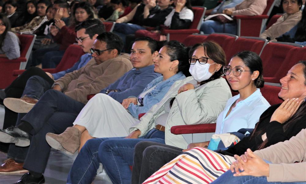 Autoridades universitarias dan la bienvenida al alumnado de nuevo ingreso en CUCosta