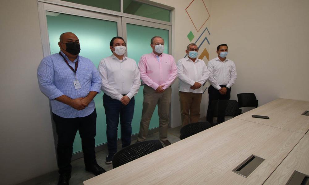 Constata Secretario de Salud Jalisco jornada de vacunación en CUCosta