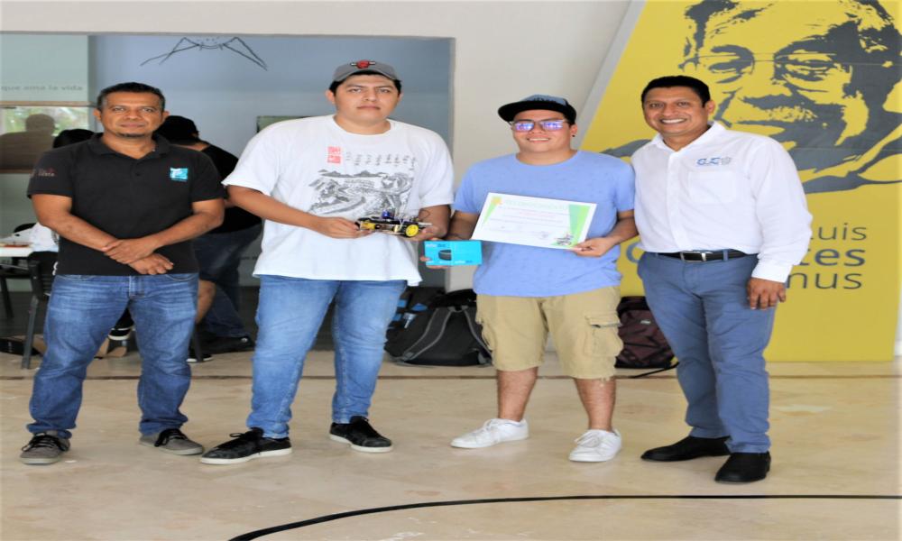 Estudiantes de la carrera Ingeniería en Telemática crean carritos eléctricos