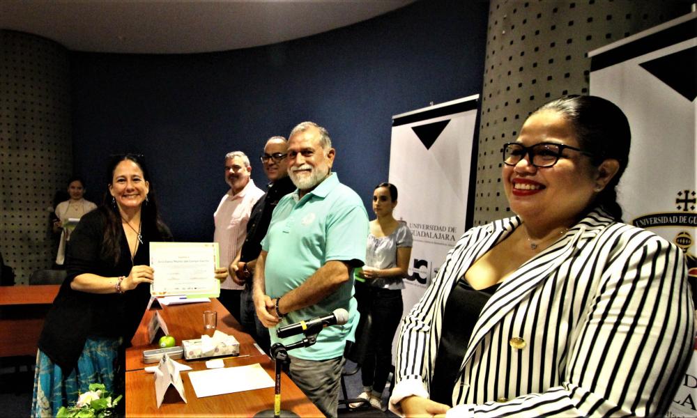 Entregan constancias a participantes del “Diplomado en Construcción de la Paz” en CUCosta