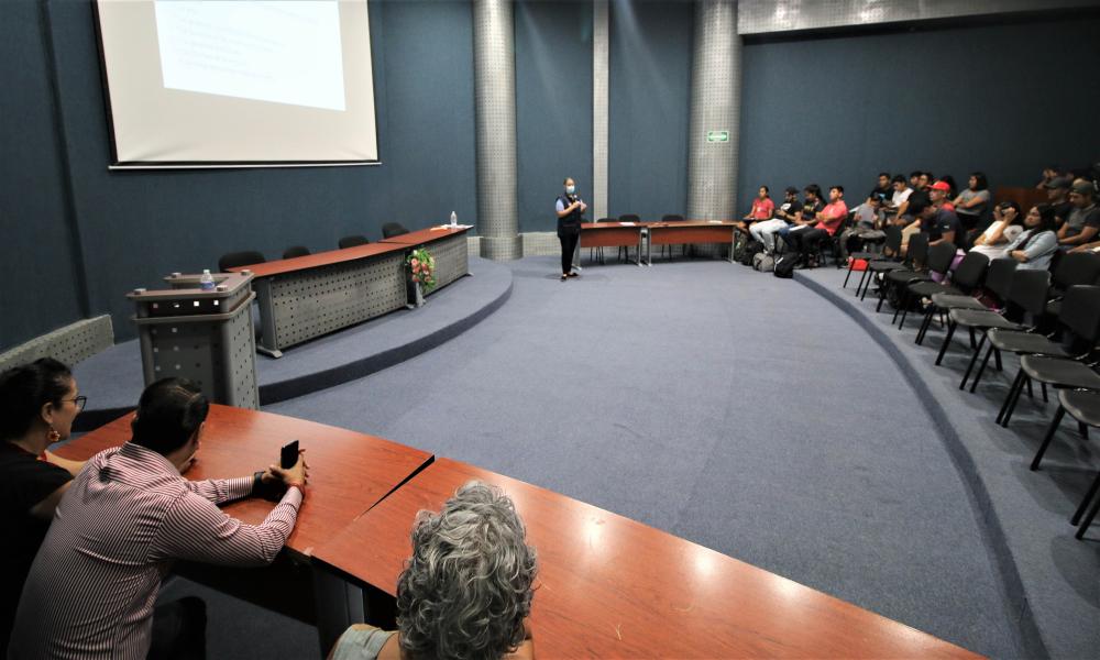 Imparten Taller de Cultura de Paz e Inclusión Tutorial de la Lic. de Cultura Física y Deportes