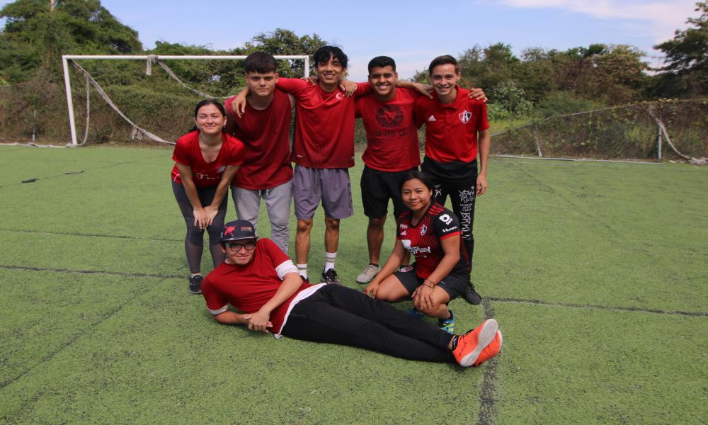 Concluyeron actividades deportivas y recreativas por X Aniversario de la carrera CFyD