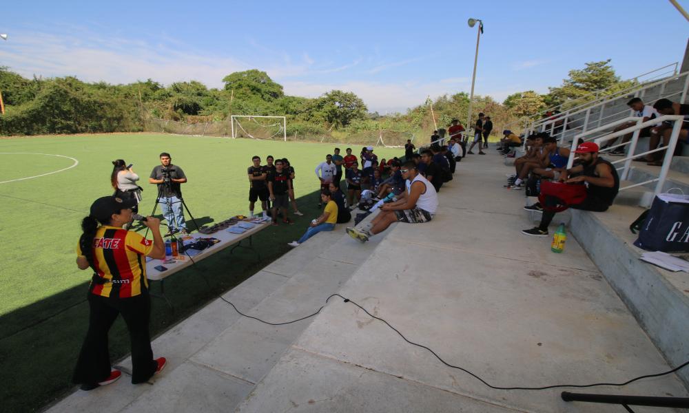 Concluyeron actividades deportivas y recreativas por X Aniversario de la carrera CFyD