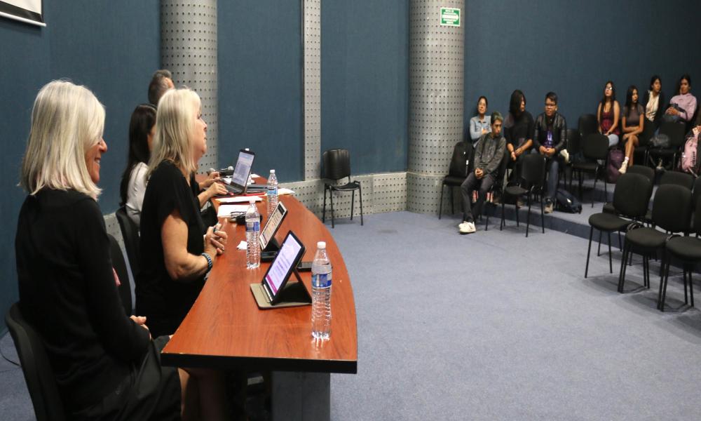 Impartieron Conferencia “Transformaciones e Impactos y Tecnologías en las Ciudades Turísticas”