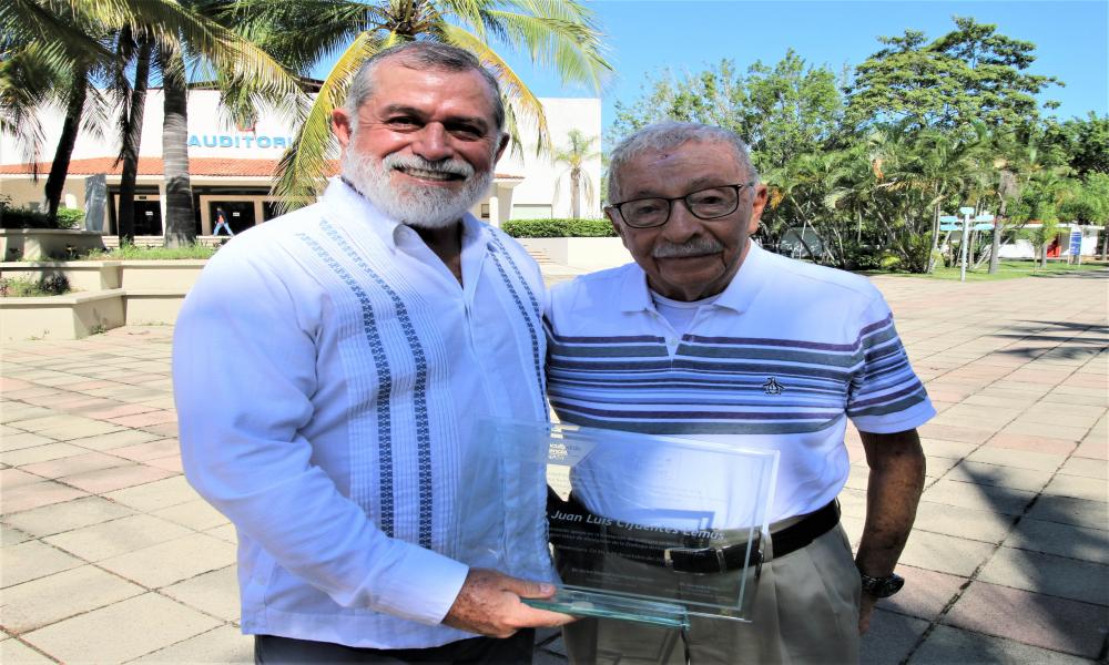 La Facultad de Ciencias de la UNAM rinde homenaje al Dr. Juan Luis Cifuentes Lemus