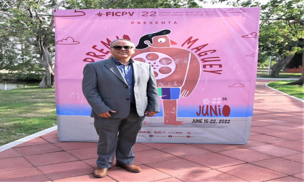 Entregan “La Iguana de Oro” a Mariana Bastos, directora de “Raquel 11”