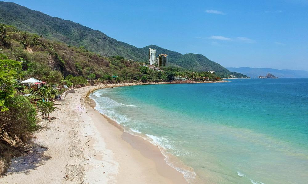 Año con Año Puerto Vallarta Pierde Espacios en la Zona Federal