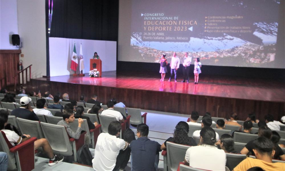 Reflexionan sobre los retos de la nueva escuela mexicana en cultura física y deportes