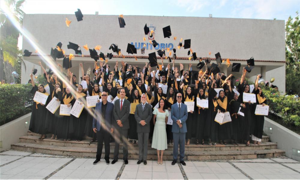 Se celebró el acto académico de la Quincuagésima Primera Generación de la carrera en Contaduría “Mtro. Ali Ríos Medina”