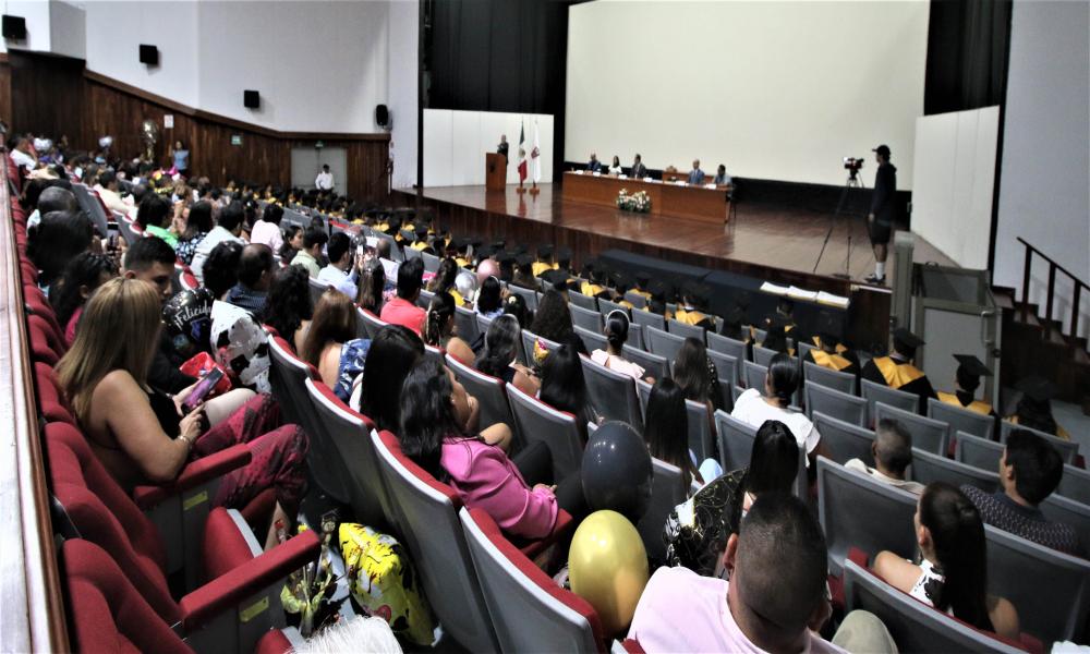 Se celebró el acto académico de la Quincuagésima Primera Generación de la carrera en Contaduría “Mtro. Ali Ríos Medina”