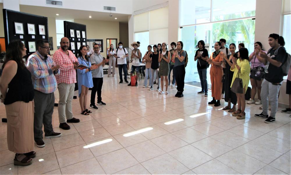 Se presenta en CUCosta la exposición “Perlas de la Corona”