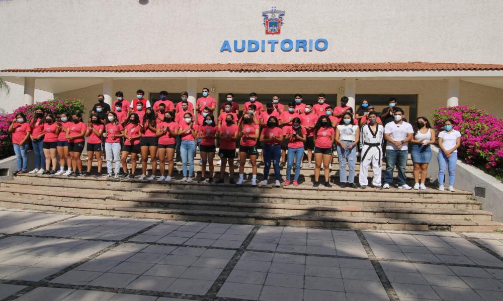 Sale la delegación CUCosta rumbo al Campeonato Intercentros Universitarios 2021