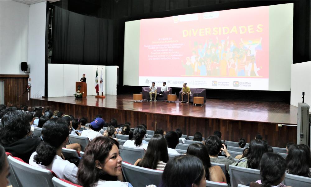 Comparten experiencias reales en el “Foro de Diversidad” realizado en CUCosta