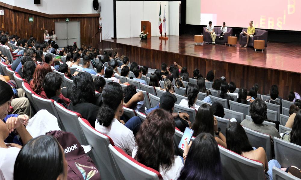 Comparten experiencias reales en el “Foro de Diversidad” realizado en CUCosta