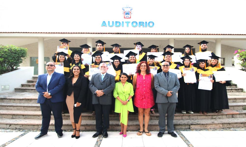 Se realiza acto académico de las carreras Artes Visuales para la Expresión Fotográfica; para la Expresión Plástica y Diseño para la Comunicación Gráfica