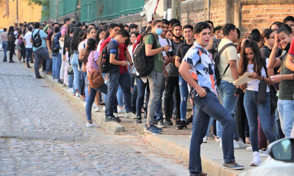 Presentaron 482 egresados de CUCosta el examen de EGEL-PLUS