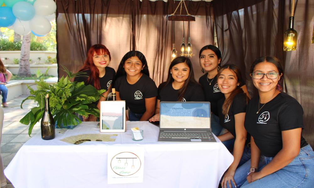 Inician conferencias y actividades en la 2da Semana del Emprendedor en CUCosta