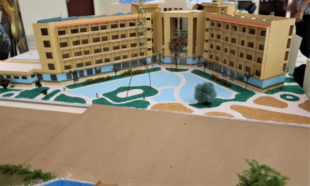 Presentan estudiantes de Arquitectura proyectos amables con el medio ambiente