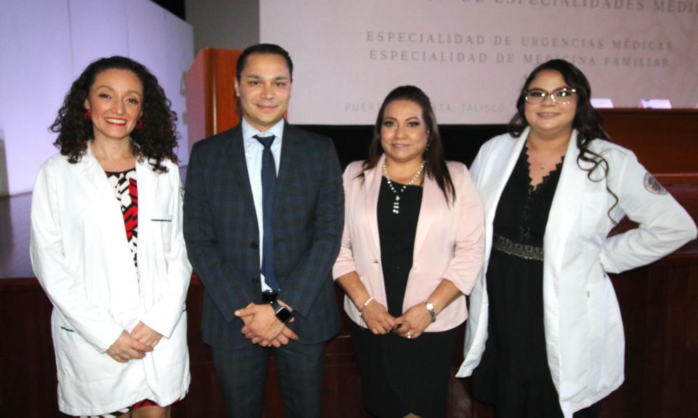 Egresa Primera Generación de Especialidades Médicas en CUCosta