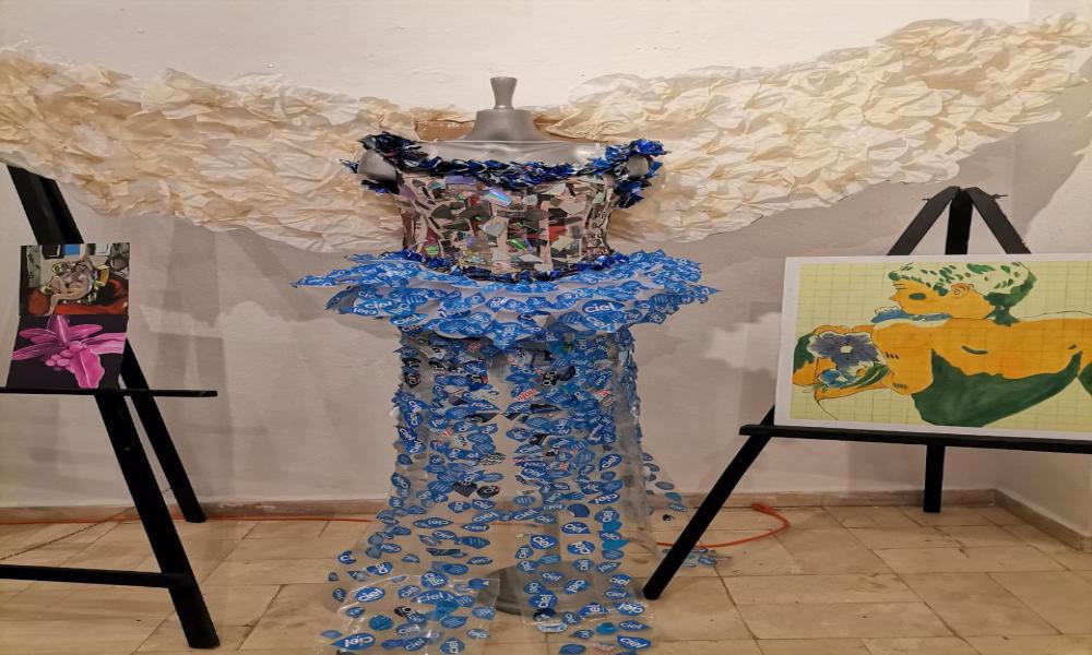 Muestran el talento artístico de estudiantes universitarios en la Biblioteca Los Mangos