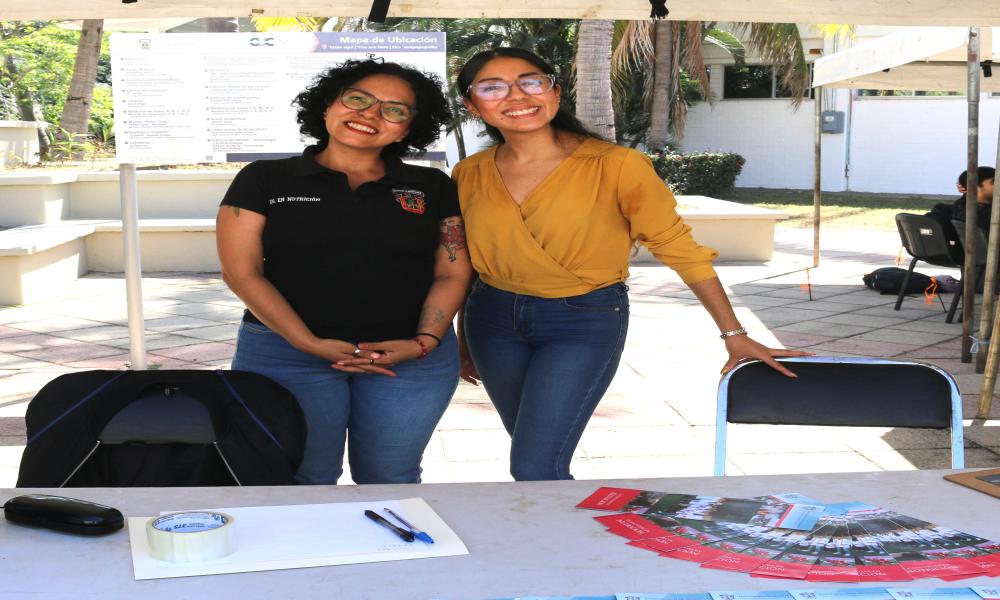 Más de 500 estudiantes de preparatorias asistieron a la Feria Educativa del CUCosta