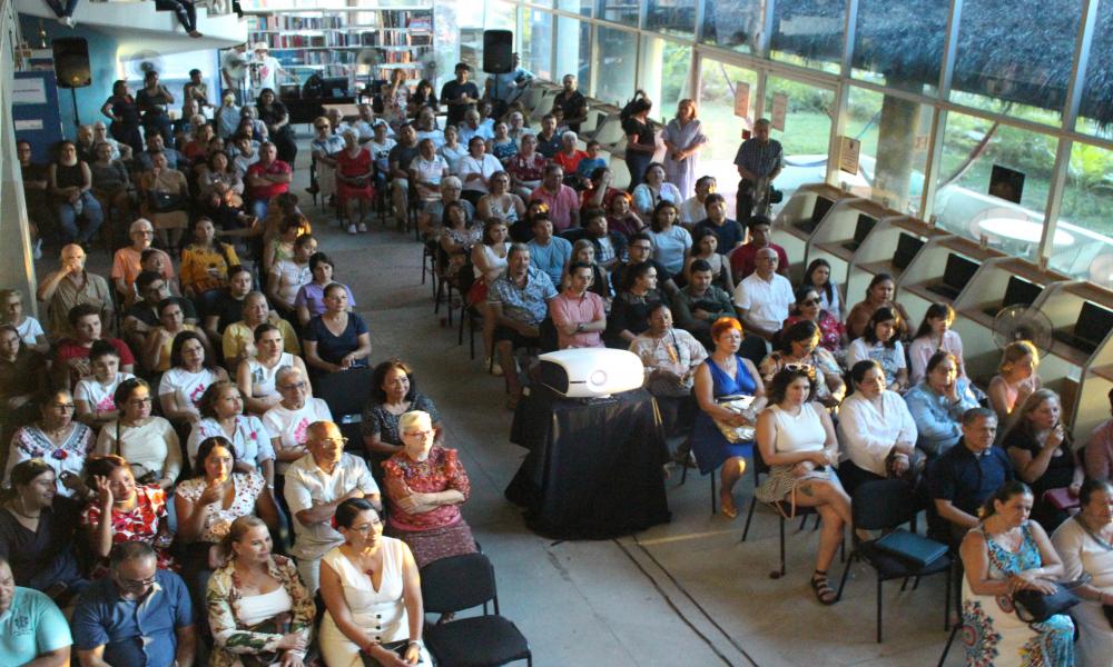 Recibe Arcelia Ramírez la “Iguana de Oro” y se lo dedica a los creadores en su trayectoria