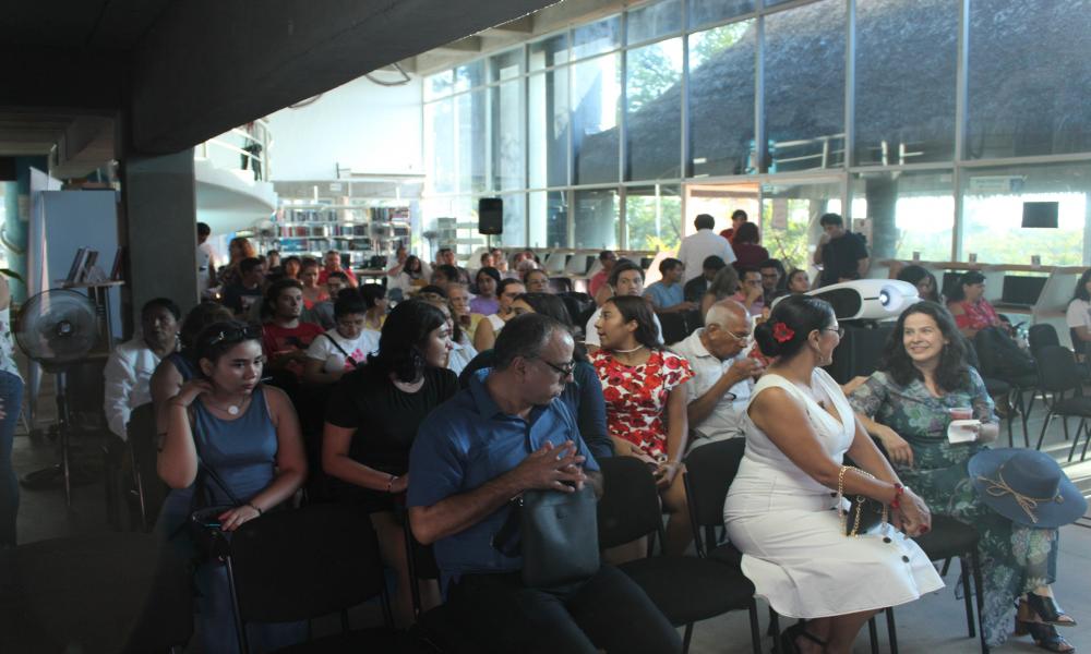 Recibe Arcelia Ramírez la “Iguana de Oro” y se lo dedica a los creadores en su trayectoria