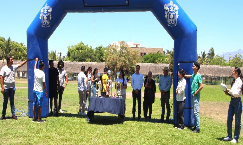 Viven una gran fiesta en la Gran Final de la Liga de Leones Negros 2024 CUCosta