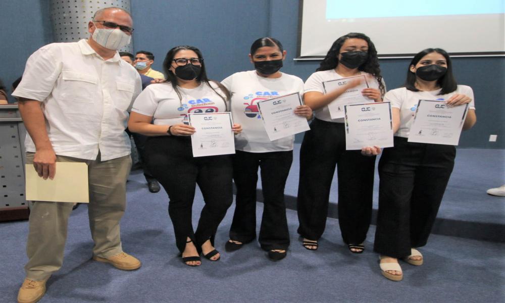 Estudiantes de Maestría ganan con el Proyecto de Negocio Car App en CUCosta