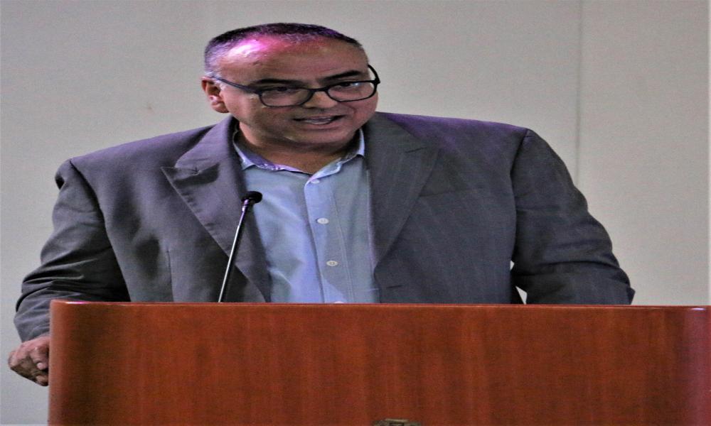 Universitarios, amigos y familiares rinden emotivo homenaje póstumo al Dr. Carlos Virgen Aguilar