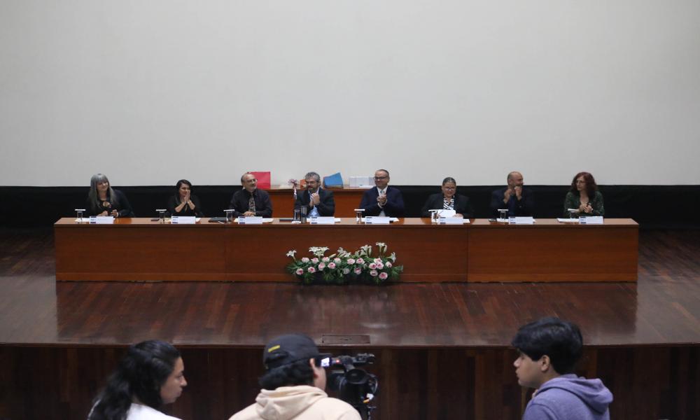 Se realiza en CUCosta triple graduación con grandes satisfacciones