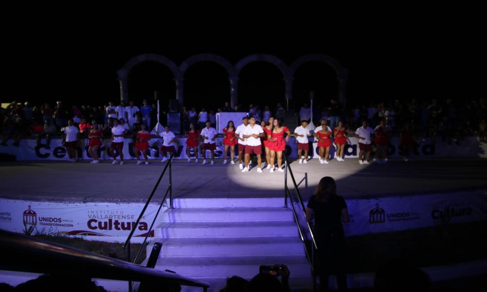 Espectacular cierre del 12° Festival de Danza CUCosta