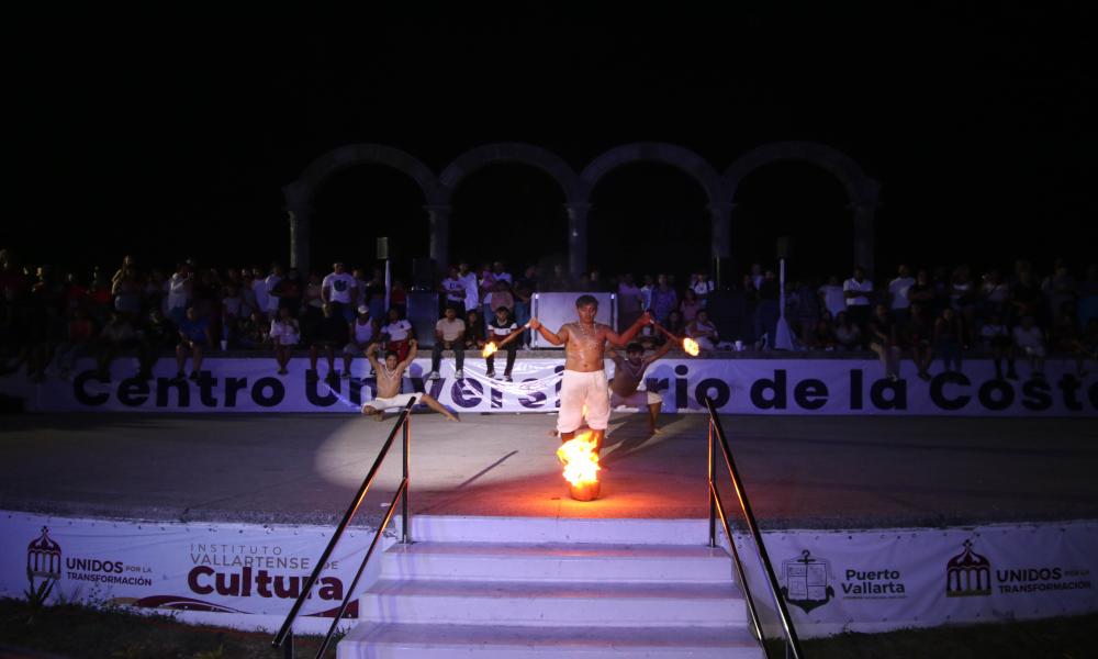 Espectacular cierre del 12° Festival de Danza CUCosta