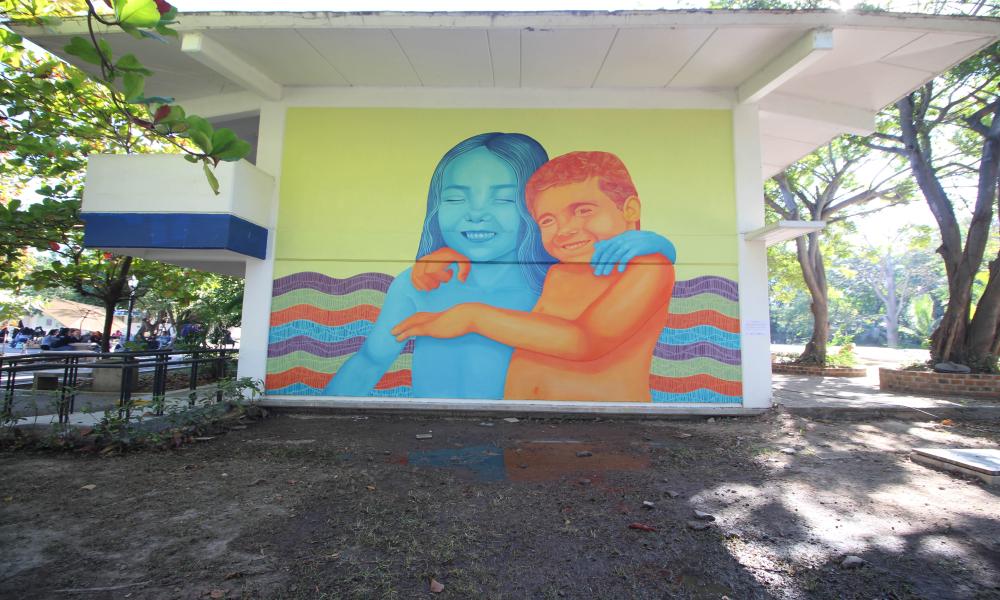 Promueve CUCosta la cultura de paz con murales “TRACEMOS CUC”