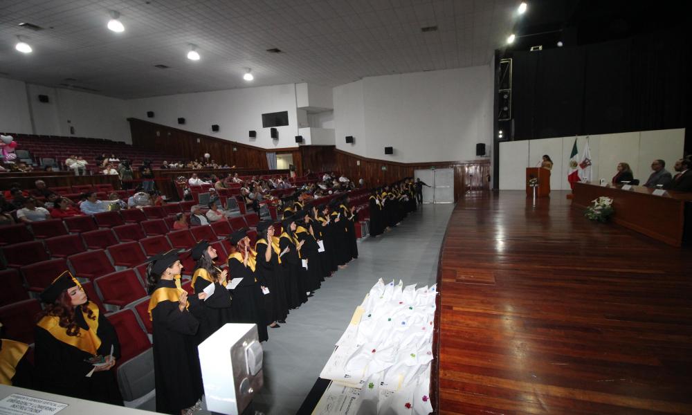 Celebraron el Acto Académico de la XIII Generación de Lic. en Nutrición